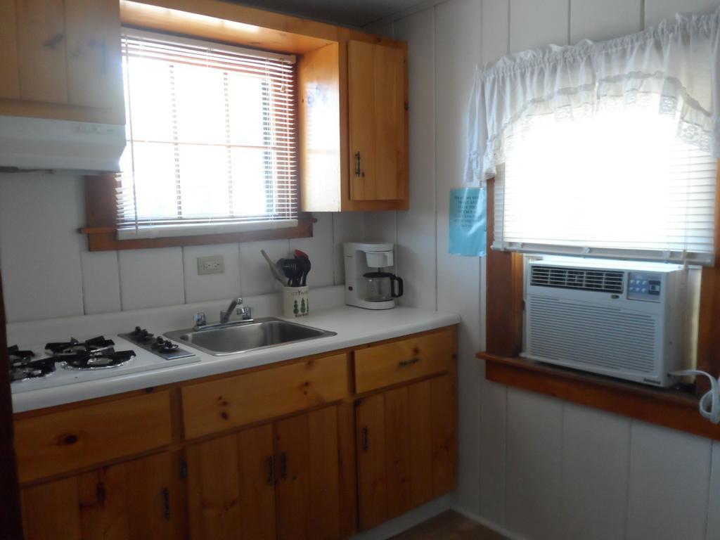 White Oak Motel & Cottages Holderness Habitación foto
