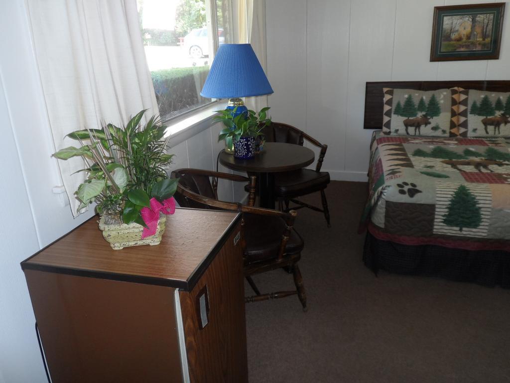 White Oak Motel & Cottages Holderness Habitación foto