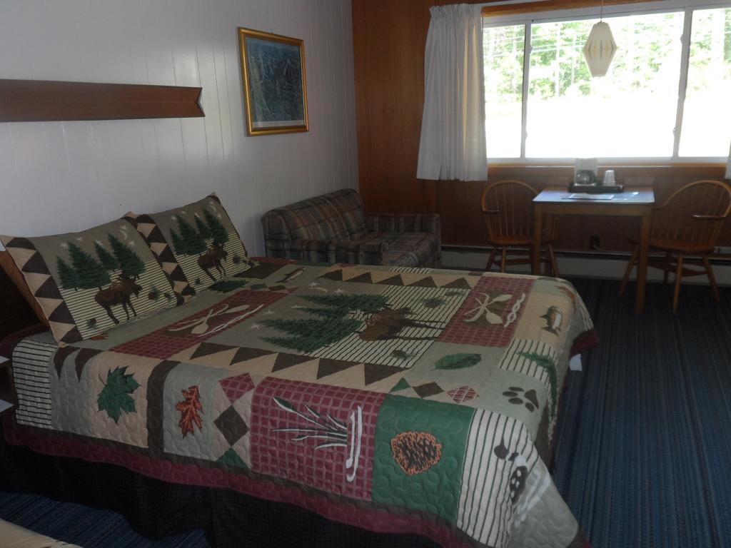 White Oak Motel & Cottages Holderness Habitación foto