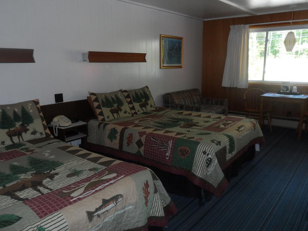 White Oak Motel & Cottages Holderness Habitación foto