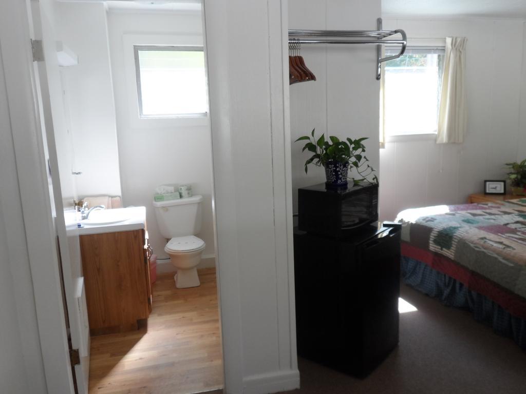 White Oak Motel & Cottages Holderness Habitación foto