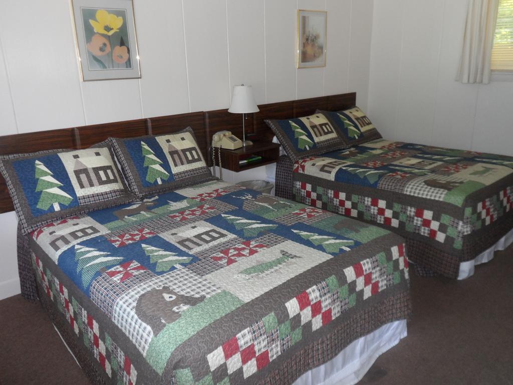 White Oak Motel & Cottages Holderness Habitación foto