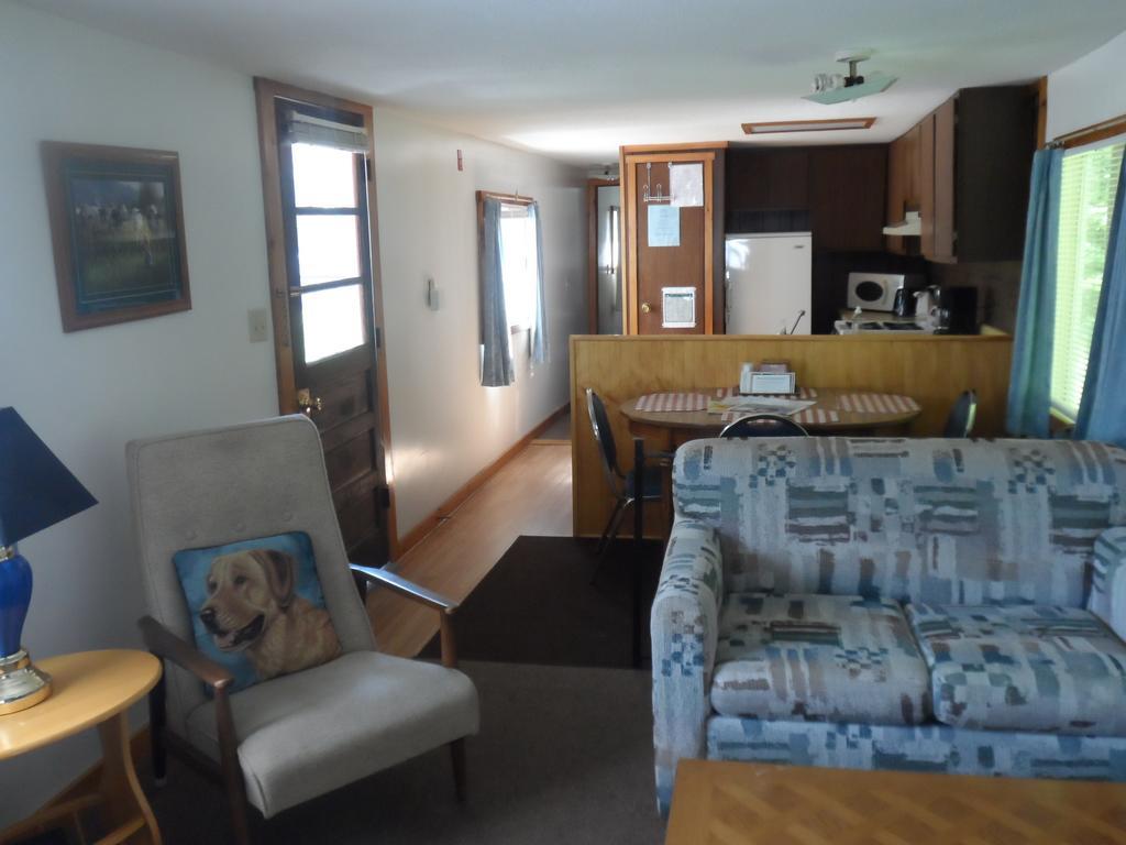 White Oak Motel & Cottages Holderness Habitación foto